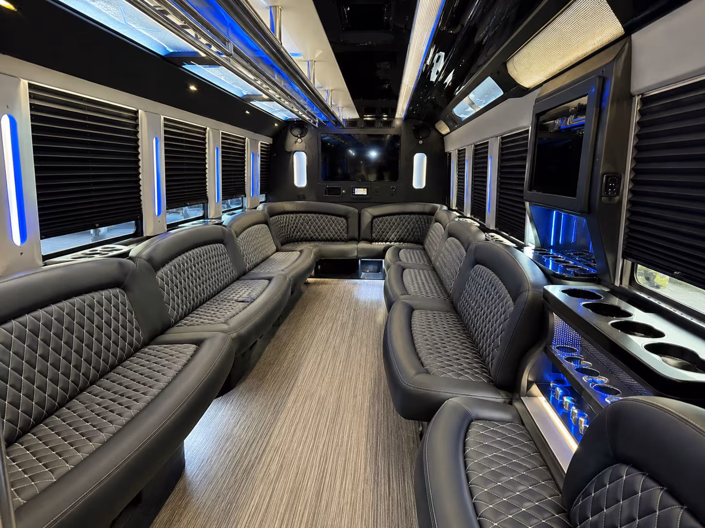 20 Passenger Party Bus Interior