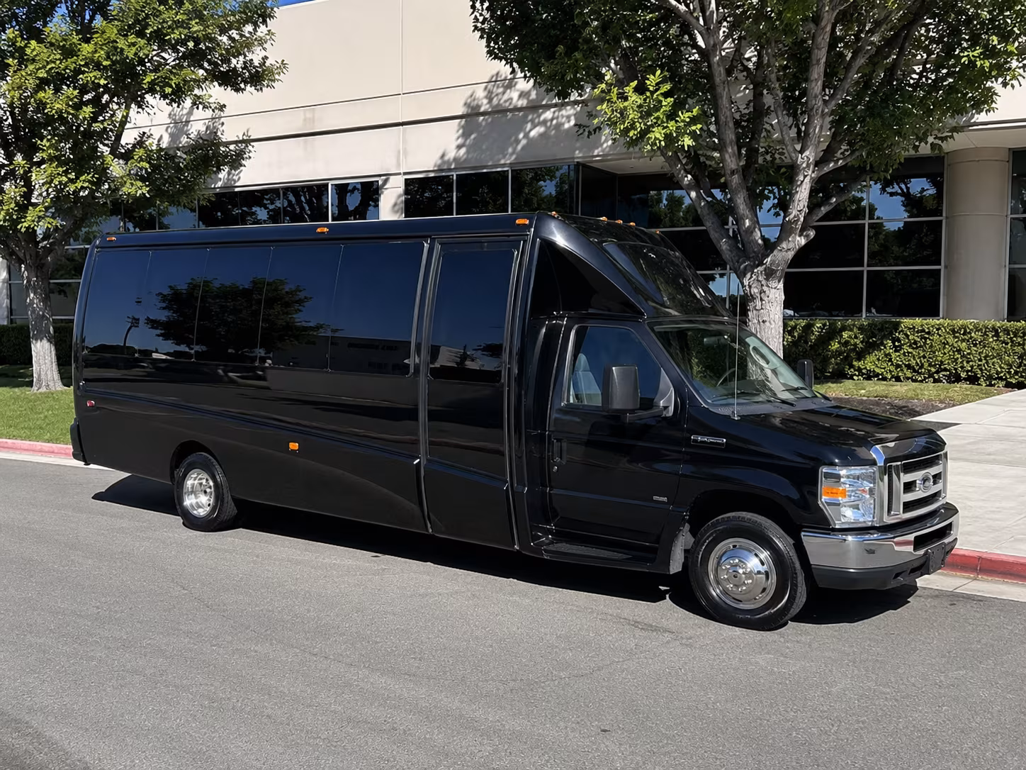 Brooklyn Birthday, Sweet 16, & Quinceañera Party Bus Rentals