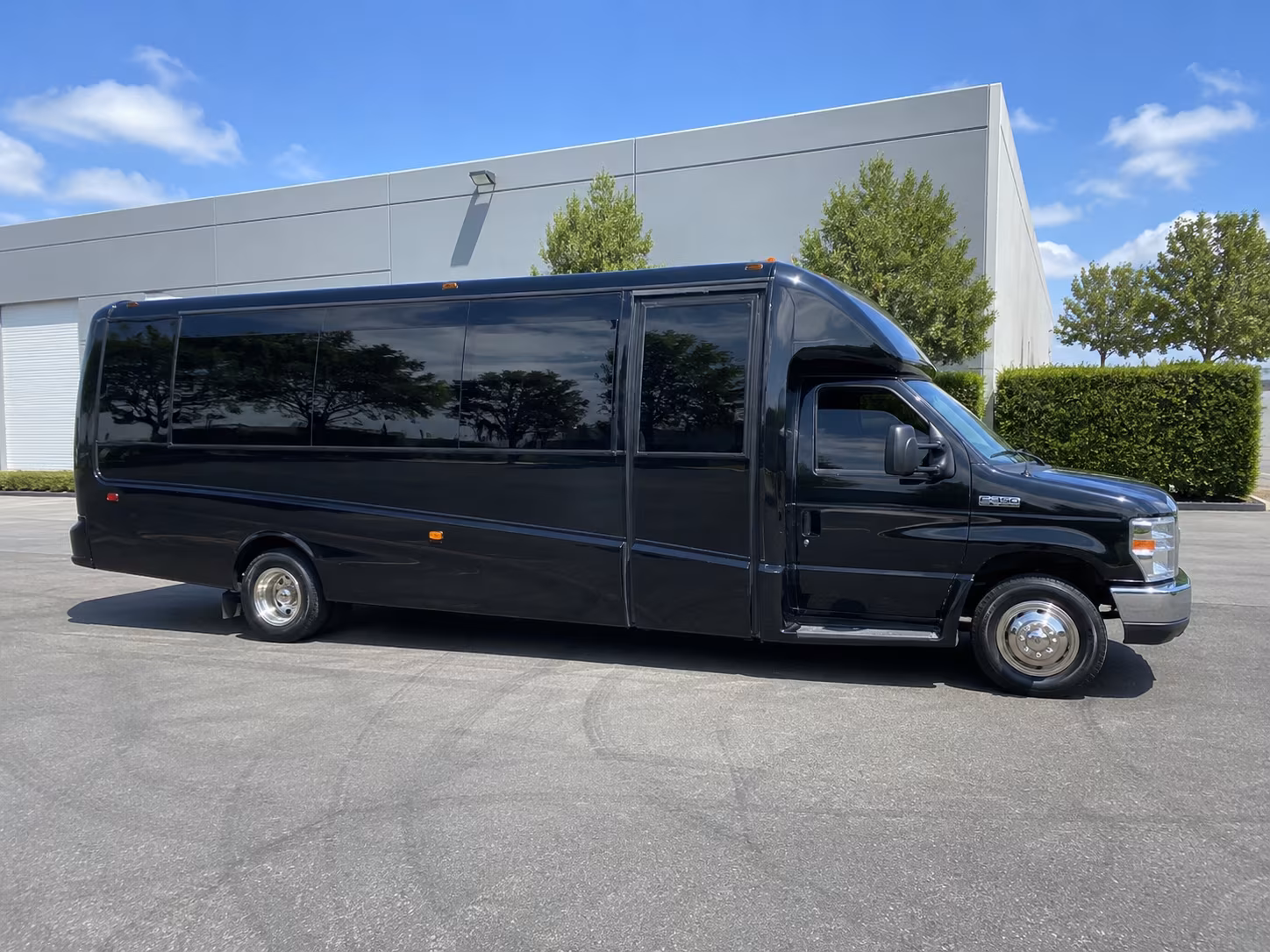 Queens Homecoming & Prom Party Bus Rentals